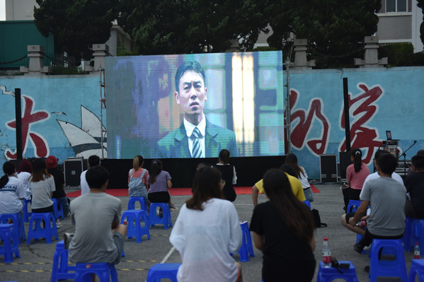 http://news.dlou.edu.cn/_upload/article/images/25/1c/eb2aece24c809a7761fa215dbe42/9f03fe5e-ac28-400f-82f4-1ea8263fdd02.png