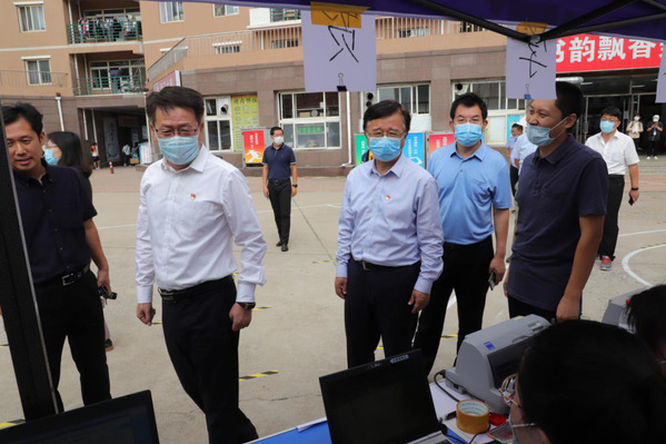 http://news.dlou.edu.cn/_upload/article/images/f5/cd/8f1b646b4cd0ac3c4f9c89c54aa6/d6bd1397-dabb-46f5-9b31-66f9f8afeb86.png